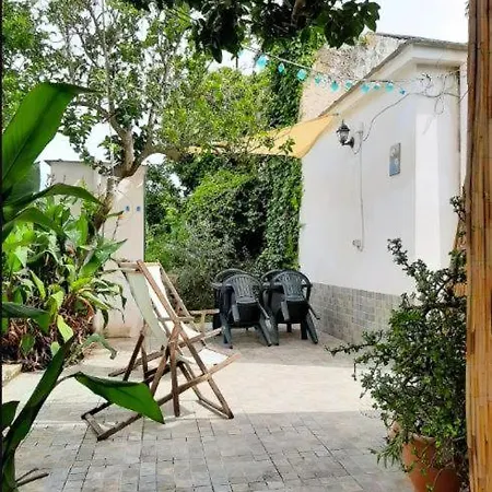 Vakantiehuis Orange House - Ciraccio