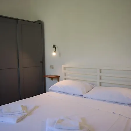 Orange House - Ciraccio Vakantiehuis